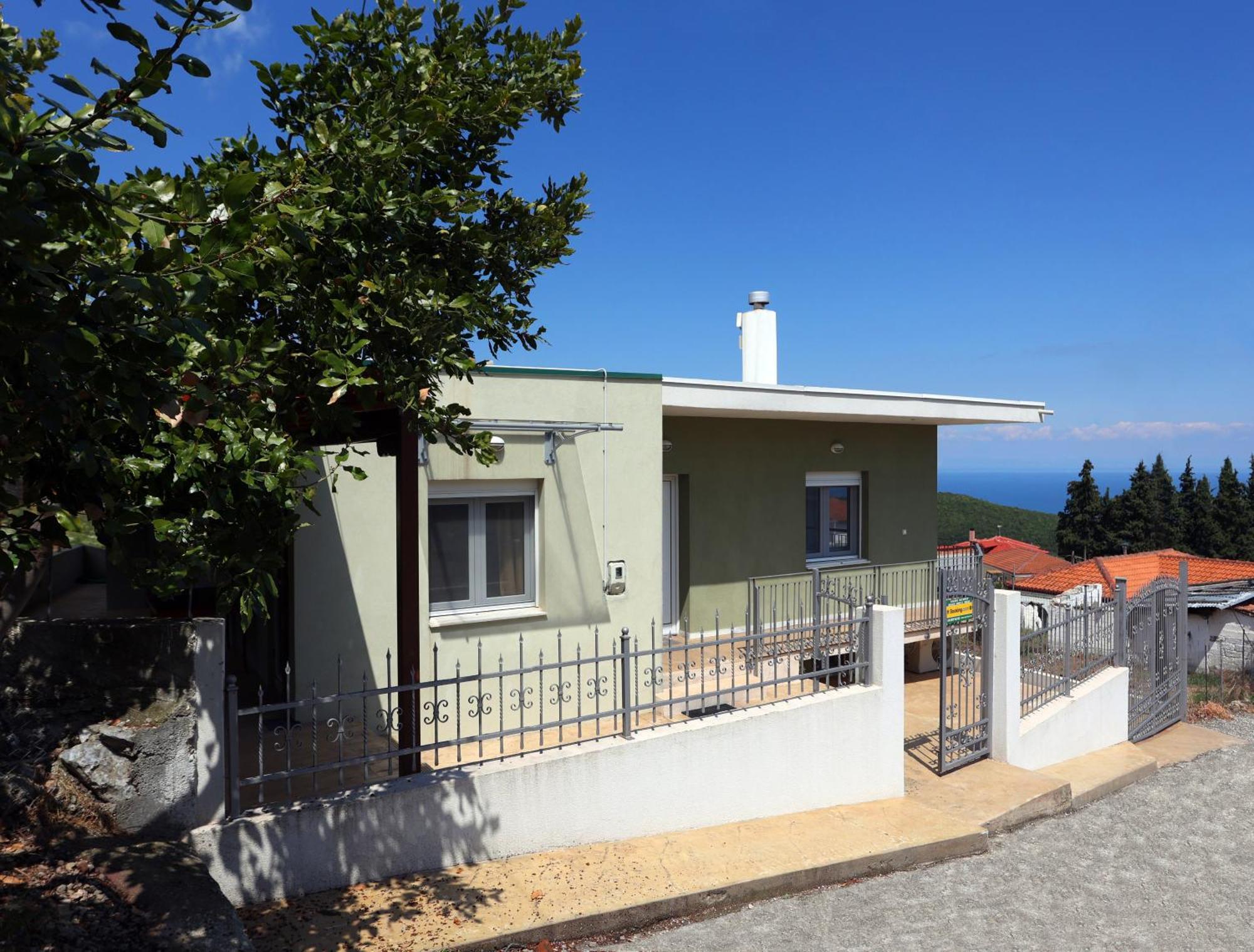 Olympus Beach Aigani Family House Exterior photo